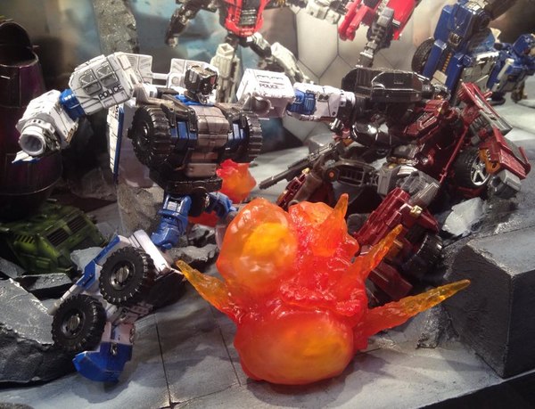 ACG 2015 Hasbro Transformers Dsiplay New Dinobots, MP, Combiner Wars, Oritoy Preview, More  (10 of 43)